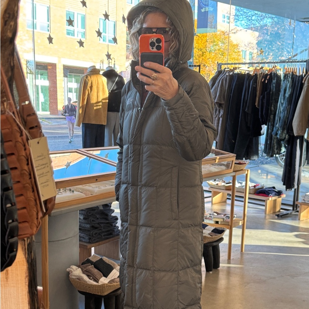 Women's North Face Hydrenalite City Long Down Hooded Parka Olive Small
